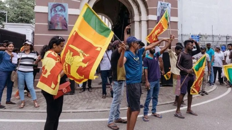 শ্রীলঙ্কার রাষ্ট্রপতি নির্বাচন: রাজাপাকসা পরিবারের প্রত্যাবর্তনের সম্ভাবনা