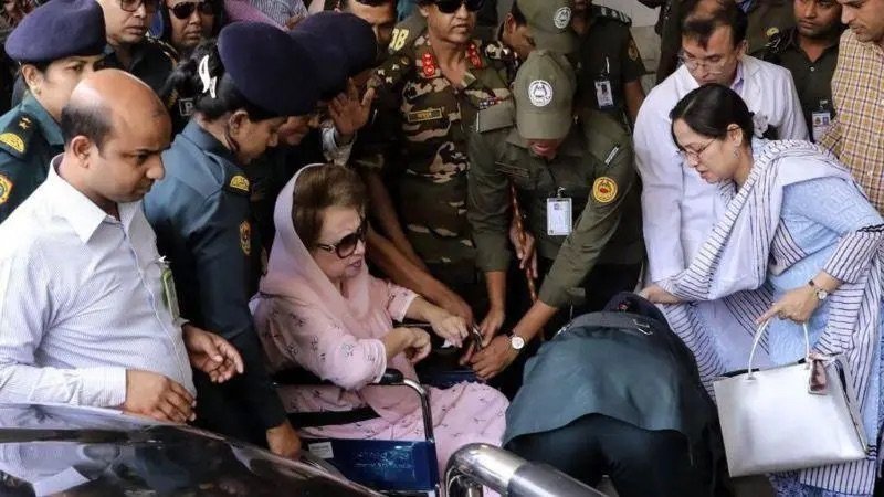 উন্নত চিকিৎসার জন্য খালেদা জিয়াকে বিদেশে পাঠানোর প্রস্তুতি চলছে