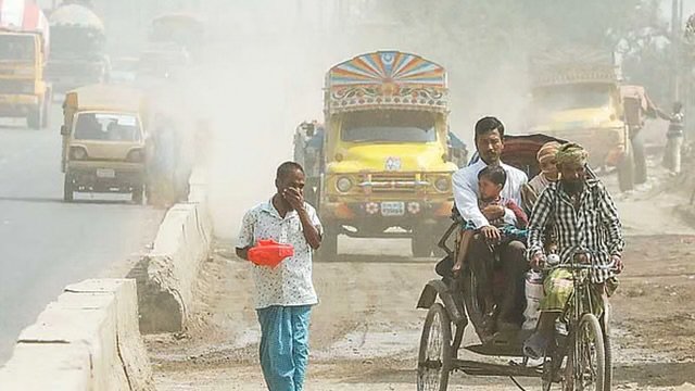 ঢাকার বায়ুদূষণ: শ্বাসতন্ত্রের রোগে ছেয়ে যাচ্ছে হাসপাতালগুলো