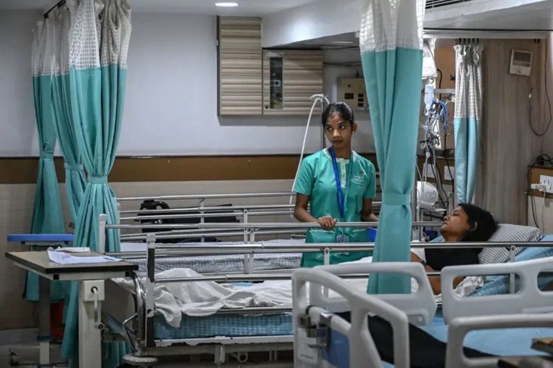 বাংলাদেশি রোগীদের চিকিৎসা বন্ধের বিতর্কে দ্বিধাবিভক্ত ভারত